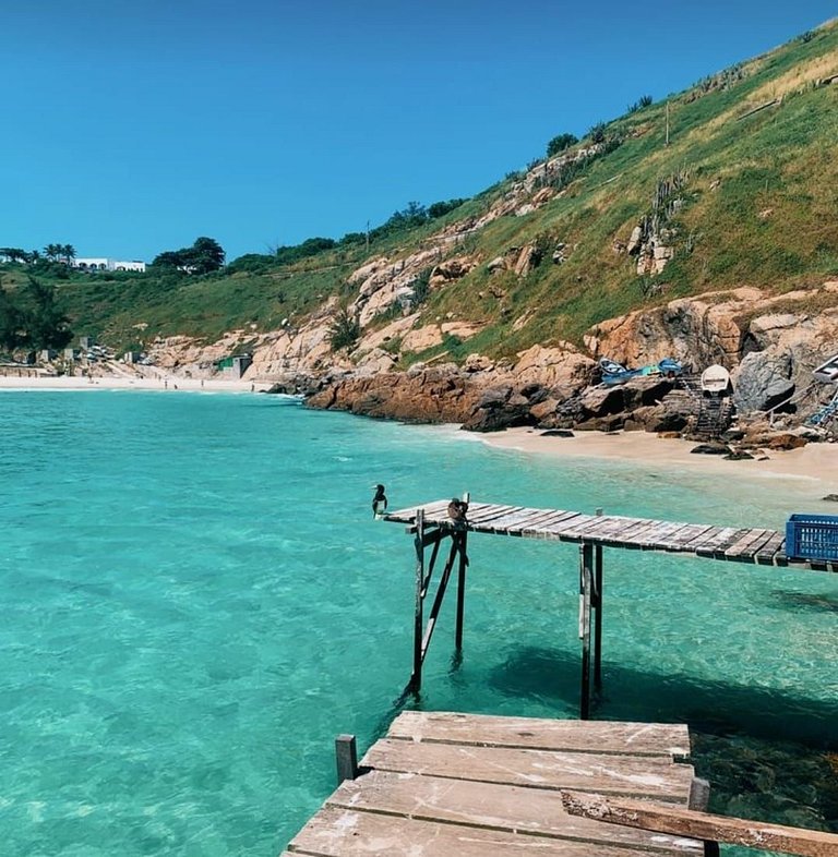 Pé na areia, espaço kids, wi-fi em Arraial do Cabo